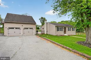 388 Hipkins Rd, West Grove, PA 19390 - Photo 2