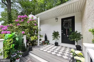 30 Oak Ln, Berwyn, PA 19312 - Photo 2