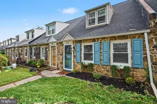 885 Woodlawn Ave, Phoenixville, PA 19460 - Photo 2