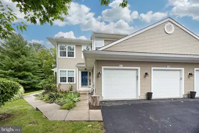 141 Stewarts Court #307, Phoenixville, PA 19460 - Photo 2