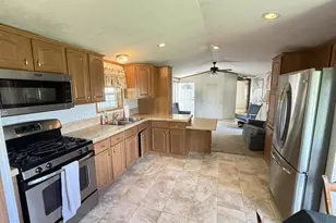 328 Grubb Dr, Elverson, PA 19520 - Photo 8