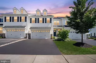 421 Lee Pl, Exton, PA 19341 - Photo 2