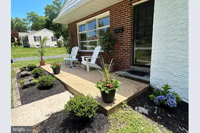 10 Yorktown Avenue, West Chester, PA 19382 - Photo 2