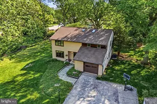 749 Tory Hollow Rd, Berwyn, PA 19312 - Photo 2