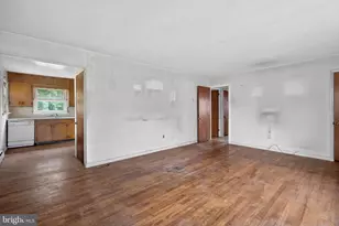 135 Pikeland Ave, Spring City, PA 19475 - Photo 10