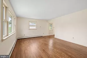 135 Pikeland Ave, Spring City, PA 19475 - Photo 4