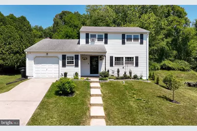 301 Dulles Drive, Coatesville, PA 19320 - Photo 2