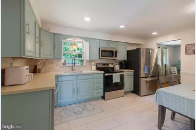 301 Dulles Drive, Coatesville, PA 19320 - Photo 10