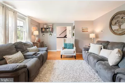 301 Dulles Drive, Coatesville, PA 19320 - Photo 4