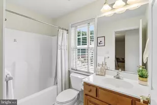 8 Parkside Dr, Elverson, PA 19520 - Photo 20