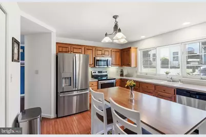 8 Parkside Drive, Elverson, PA 19520 - Photo 4
