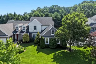 8 Parkside Dr, Elverson, PA 19520 - Photo 1