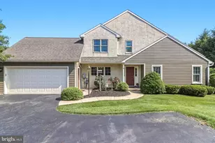8 Parkside Dr, Elverson, PA 19520 - Photo 32