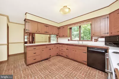 1131 W Kings Highway, Coatesville, PA 19320 - Photo 20