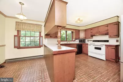 1131 W Kings Highway, Coatesville, PA 19320 - Photo 18