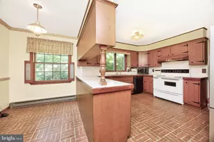 1131 W Kings Hwy, Coatesville, PA 19320 - Photo 18