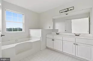 1400 Harbour Ridge Ln, Downingtown, PA 19335 - Photo 18