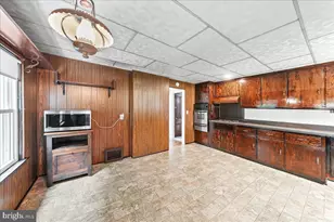 25 S 5th St, Oxford, PA 19363 - Photo 14