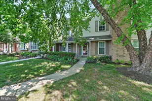 209 Victoria Ct, Kennett Square, PA 19348 - Photo 2