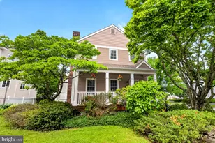 615 Yardley Ln, Downingtown, PA 19335 - Photo 2