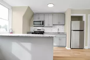 413 Gay St, Phoenixville, PA 19460 - Photo 2