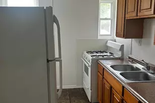 29 N Main St, Spring City, PA 19475 - Photo 2