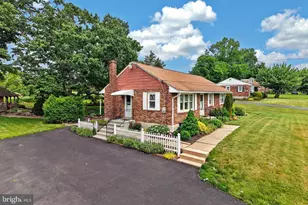 1233 Miller Rd, Pottstown, PA 19465 - Photo 2