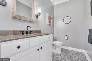 1734 Chantilly Ln, Chester Springs, PA 19425 - Photo 22