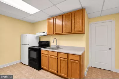32 N 3rd Avenue, Coatesville, PA 19320 - Photo 16