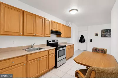 32 N 3rd Avenue, Coatesville, PA 19320 - Photo 8