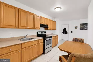 32 N 3rd Ave, Coatesville, PA 19320 - Photo 8