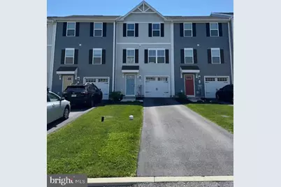 62 Rose Glen Court, Coatesville, PA 19320 - Photo 2