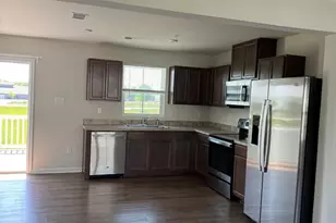 62 Rose Gln Ct, Coatesville, PA 19320 - Photo 4