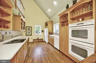 1 Spring Valley Rd, Malvern, PA 19355 - Photo 12