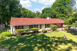 352 Pughtown Rd, Spring City, PA 19475 - Photo 2