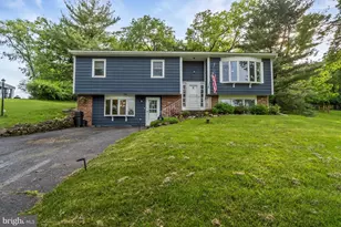 816 Spring City Rd, Phoenixville, PA 19460 - Photo 1