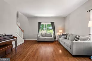 923 Chester Dr, Pottstown, PA 19465 - Photo 4
