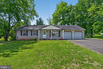 1155 Grandview Circle, Pottstown, PA 19465 - Photo 2