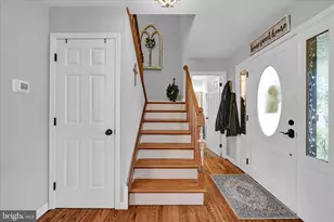 100 Lakeview Dr, Elverson, PA 19520 - Photo 8