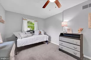 100 Lakeview Dr, Elverson, PA 19520 - Photo 24