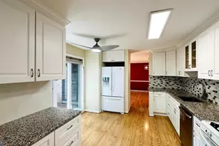 13 Painters Ln, Chesterbrook, PA 19087 - Photo 4