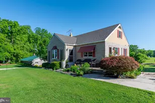 273 Pearl St, Pottstown, PA 19465 - Photo 4
