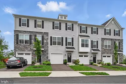 825 Pecan Road, Spring City, PA 19475 - Photo 2