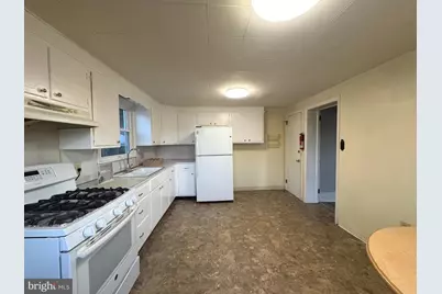 119 Pennsylvania Avenue, Coatesville, PA 19320 - Photo 6