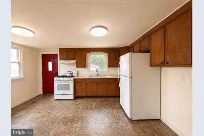 119 Pennsylvania Avenue, Coatesville, PA 19320 - Photo 2