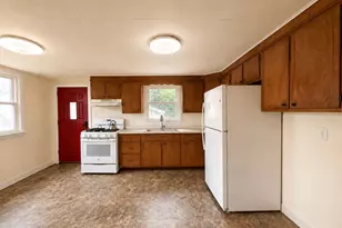 119 Pennsylvania Ave, Coatesville, PA 19320 - Photo 2