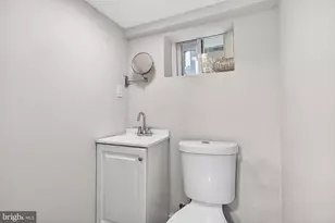 31 Emmett St, Phoenixville, PA 19460 - Photo 10
