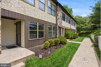 240 Smallwood Court, West Chester, PA 19380 - Photo 2