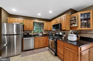46 Rampart Dr, Chesterbrook, PA 19087 - Photo 10