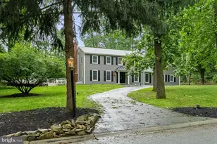 1105 Tinker Hill Ln, Malvern, PA 19355 - Photo 2